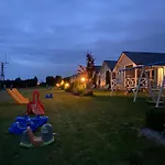 Vakantiehuis Nad Rozlewiskiem De Lux Basen Podgrzewany, Malpi Gaj- 4 Pietrowy W Swietlicy 160m2, Tyrolka-dla Dzieci, Rowery, Ognisko *
