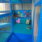 Vakantiehuis Nad Rozlewiskiem De Lux Basen Podgrzewany, Malpi Gaj- 4 Pietrowy W Swietlicy 160m2, Tyrolka-dla Dzieci, Rowery, Ognisko
