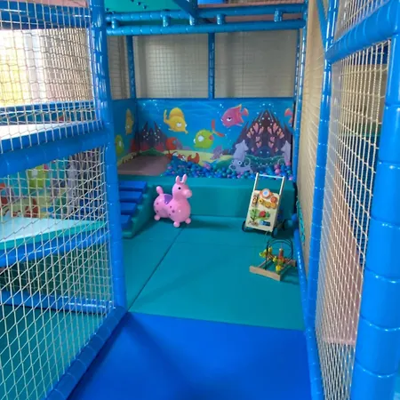 Сasa de vacaciones Nad Rozlewiskiem Basen, Malpi Gaj W Swietlicy - Wszystko Dla Dzieci